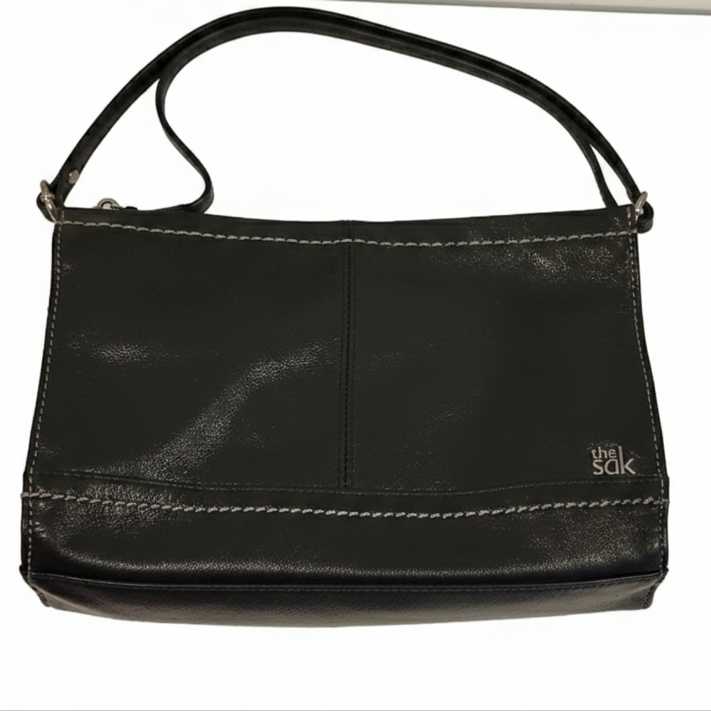 The Sak Black Onyx Iris Leather Demi Clutch